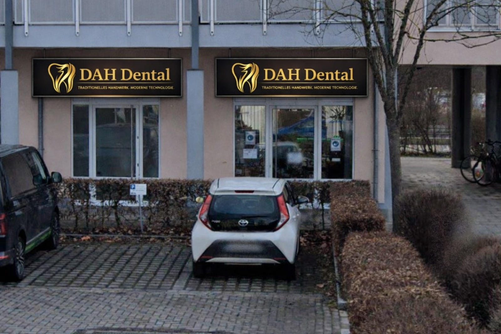 Das Dentallabor DAH Dental in der Wallbergstraße 24 in Dachau von außen